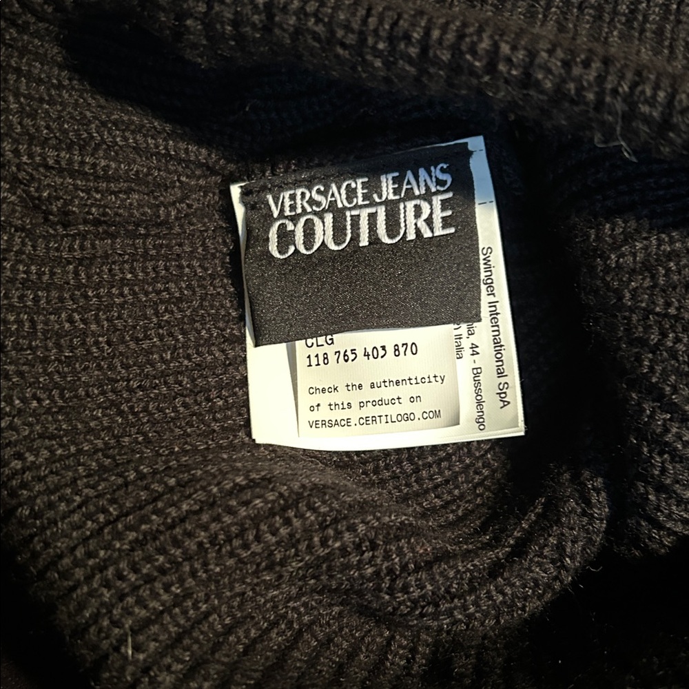 Versace cap - Picture 2 of 4